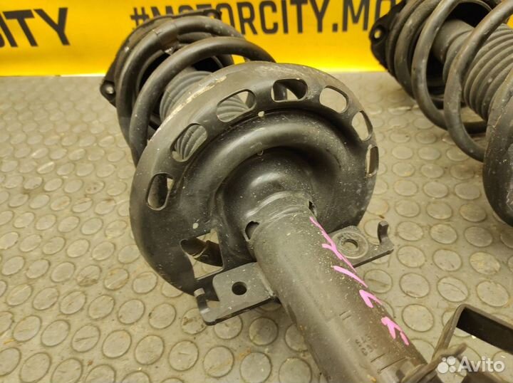 Амортизаторы комплект задние Renault Megane KZ0