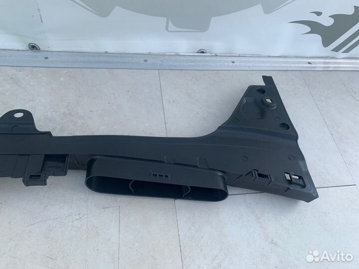 Воздуховод на передней панели Mercedes A2055000055