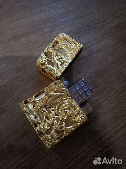 Зажигалка газовая
