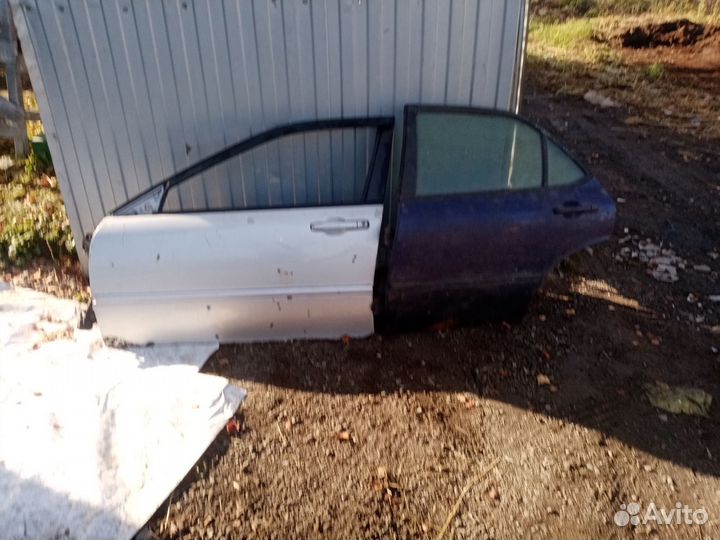 Двери на Honda acord cf4 left левая сторона