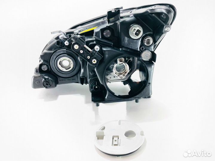 Фара правая Lexus RX 300