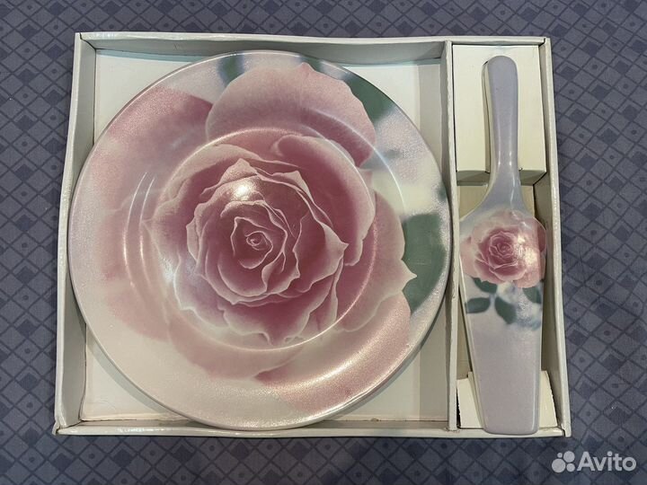 Блюдо для торта с лопаткой