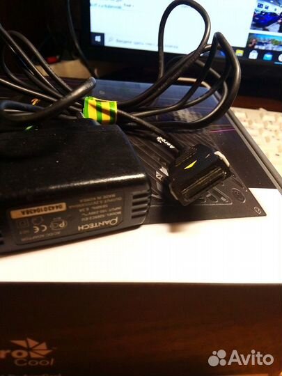 Зарядное устройство