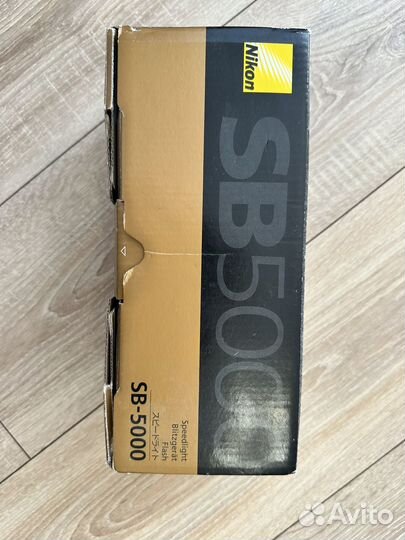 Вспышка камеры nikon SB-5000