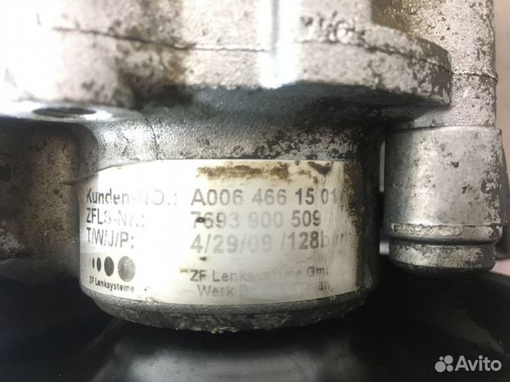 Насос гидроусилителя руля Mercedes C-Class W204