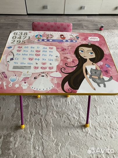 Детский стол и стул