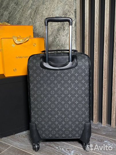 Чемодан Louis Vuitton