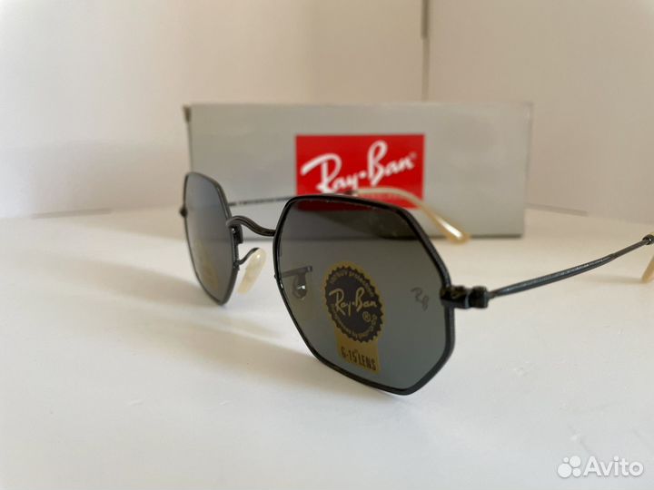 Солнцезащитные очки Ray Ban Hexagonal стелкло