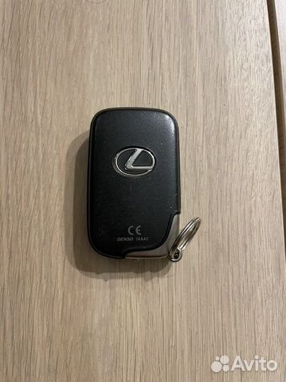 Смарт ключ Lexus