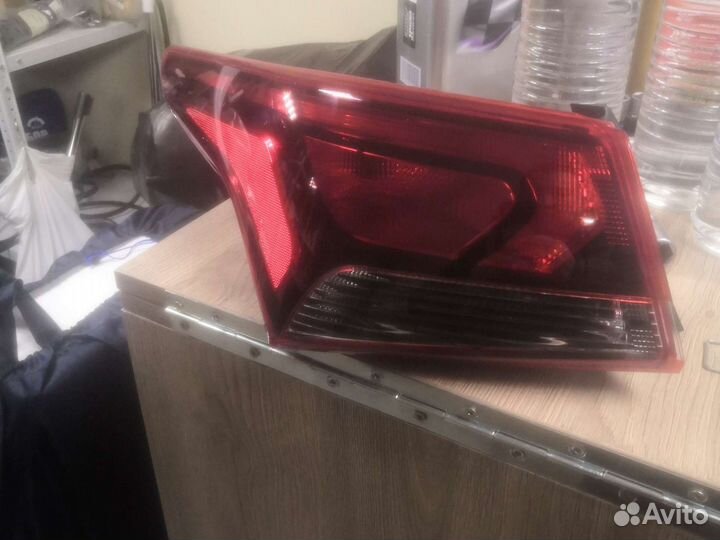 Фонарь задний левый