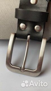 Черный кожаный ремень