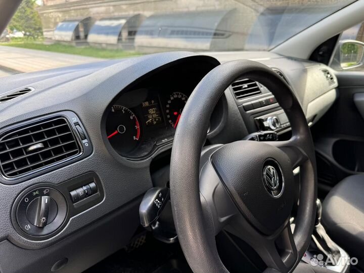 Volkswagen Polo 1.6 AT, 2018, 157 000 км