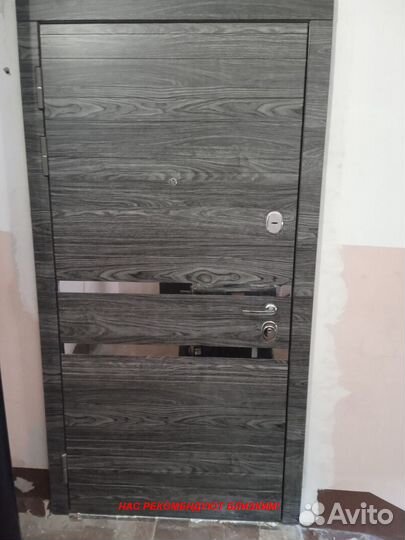 Тяжелая дверь металлическая под ключ