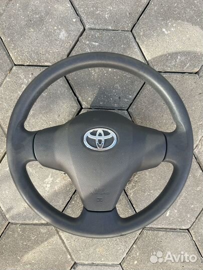 Руль Toyota Yaris