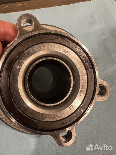 Ступица передняя в сборе с подшипником VW Tiguan