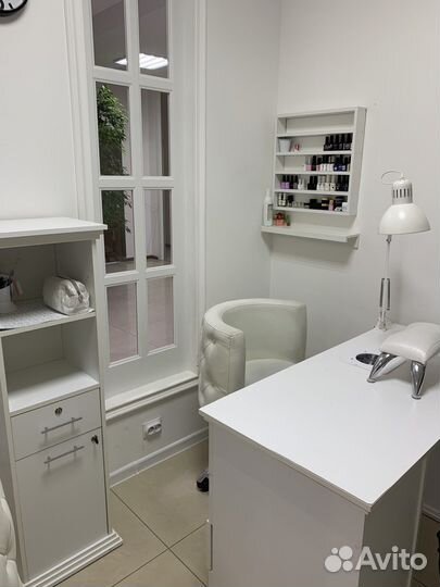 Аренда места мастера маникюра и педикюра