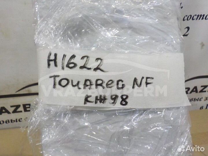 Лючок бензобака Volkswagen Touareg 2010-2018