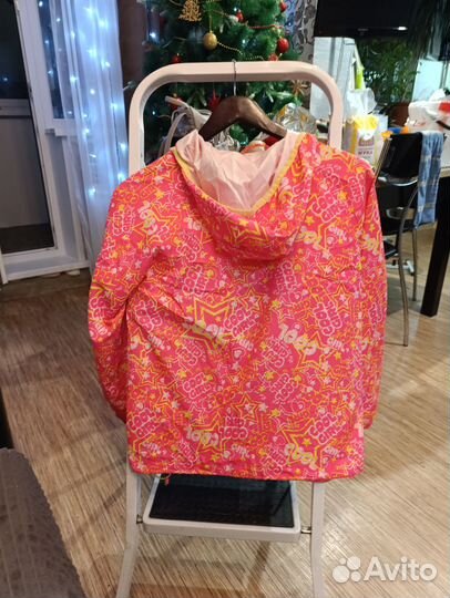 Ветровка для девочки