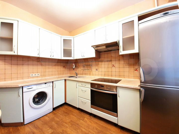 2-к. квартира, 50,1 м², 1/17 эт.