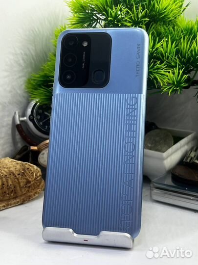 TECNO Spark Go 2022, 2/32 ГБ