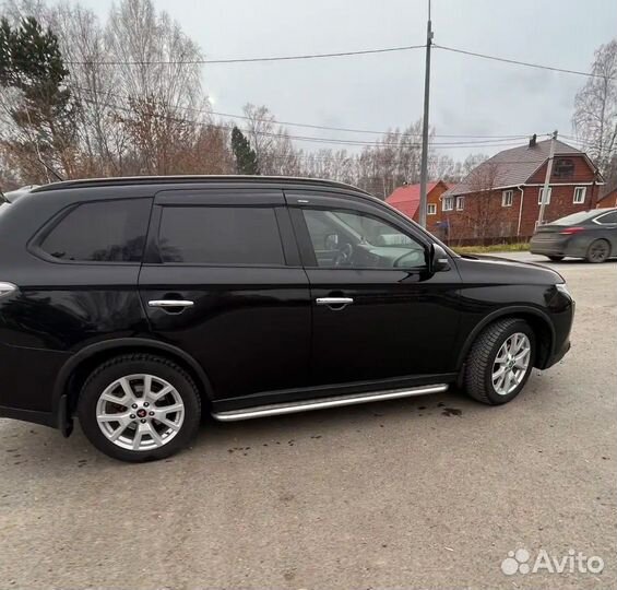 Mitsubishi Outlander 2.4 CVT, 2013, 215 000 км