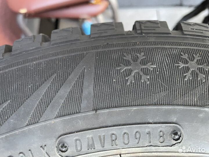 R15 Dunlop SP Winter Ice 02 185/65, PCD 5x100 DIA 38