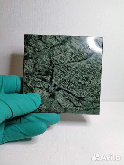 100*100*10 мм. Каменная подставка под статуэтку