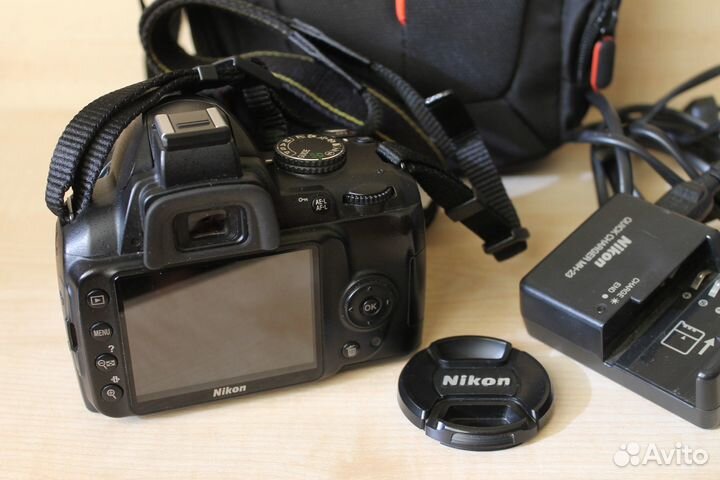 Nikon D3000 с комплектом