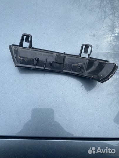 Повторитель поворота в зеркало passat b6