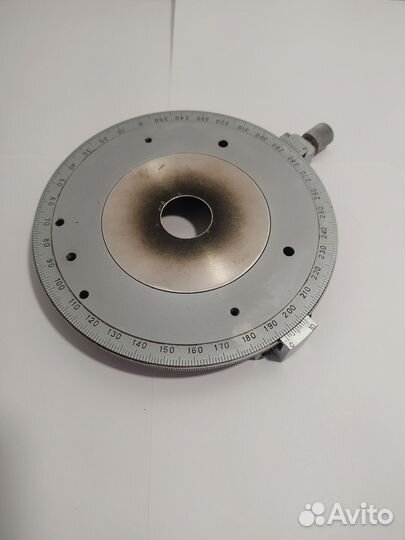 Столик для микроскопа