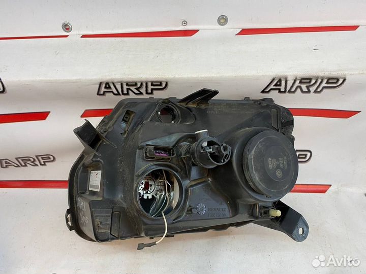 Фара правая Renault Duster 1 2010-2015
