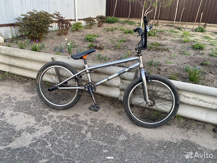 Трюковой велосипед bmx