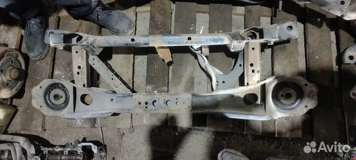 Подрамник задний Ford Focus 3