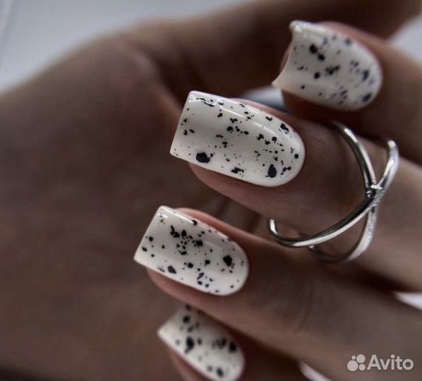 Маникюр педикюр