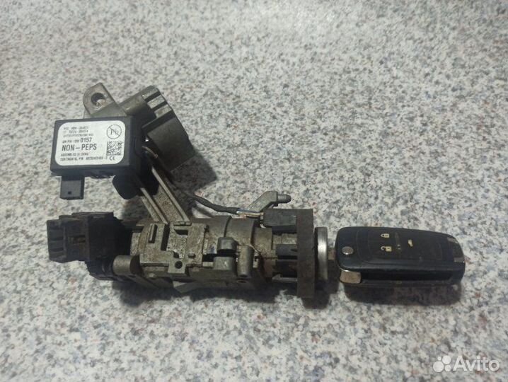 Замок зажигания Chevrolet Cruze J300