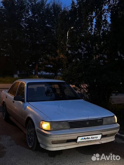 Toyota Mark II 2.0 AT, 1990, 150 000 км