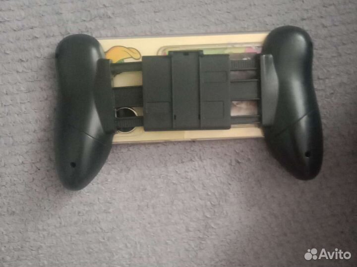 Игровой держатель для телефона б/ушный