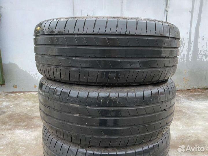 Bridgestone Turanza T005 225/45 R19