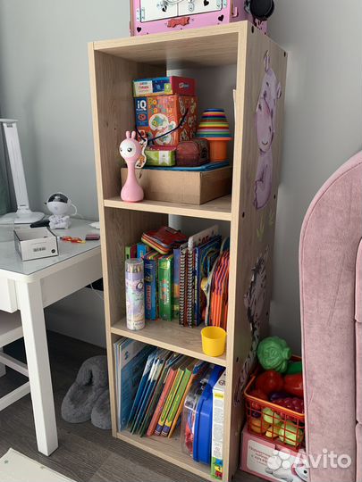 Стеллаж, полка для игрушек