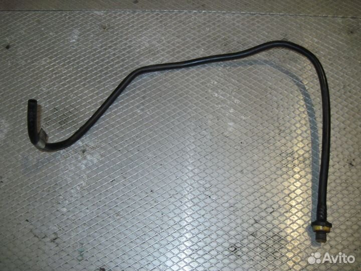 Вакуумная трубка Мерседес 4.3 бензин