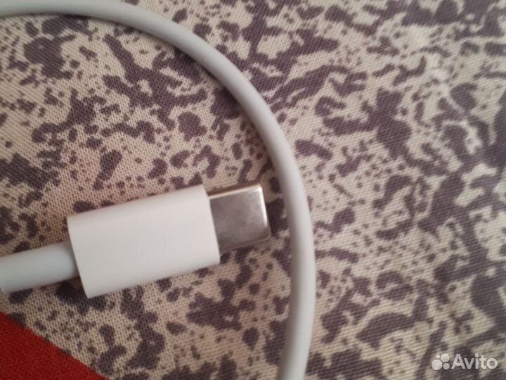 Зарядка для iPhone