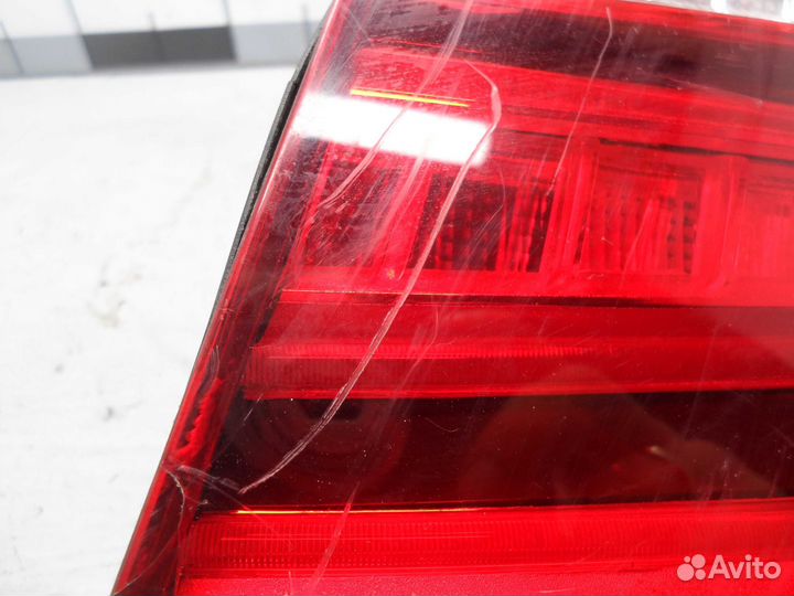 Б/У Фонарь крышки правый Трещины, царапины