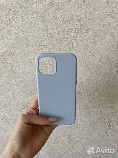 Чехол на iPhone 12