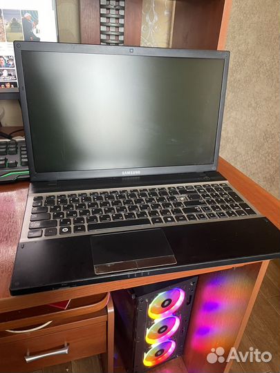 Ноутбук samsung