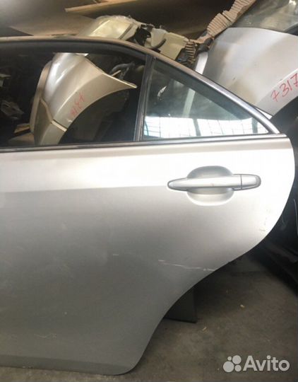 Дверь Toyta Camry 40 задняя левая
