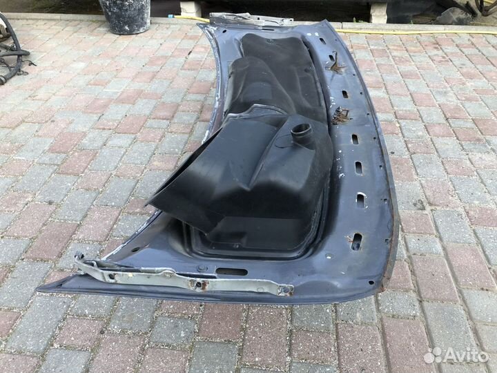 Капот на Mercedes Vito 638