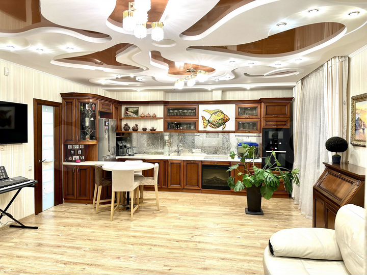 2-к. квартира, 87,3 м², 7/12 эт.