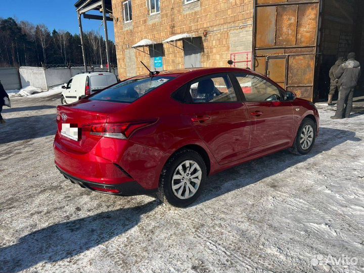 Автомобиль на запчасти Hyundai Solaris 1.6 AT