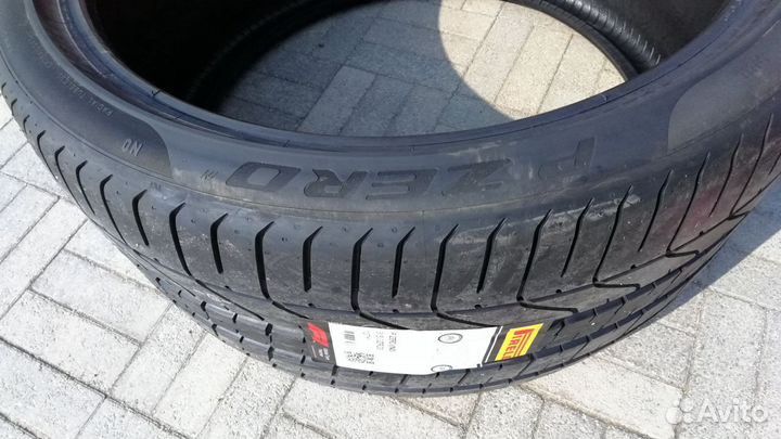Pirelli P Zero 315/30 R22 107Y