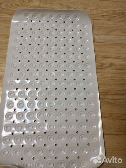 Коврик для ванной противоскользящий